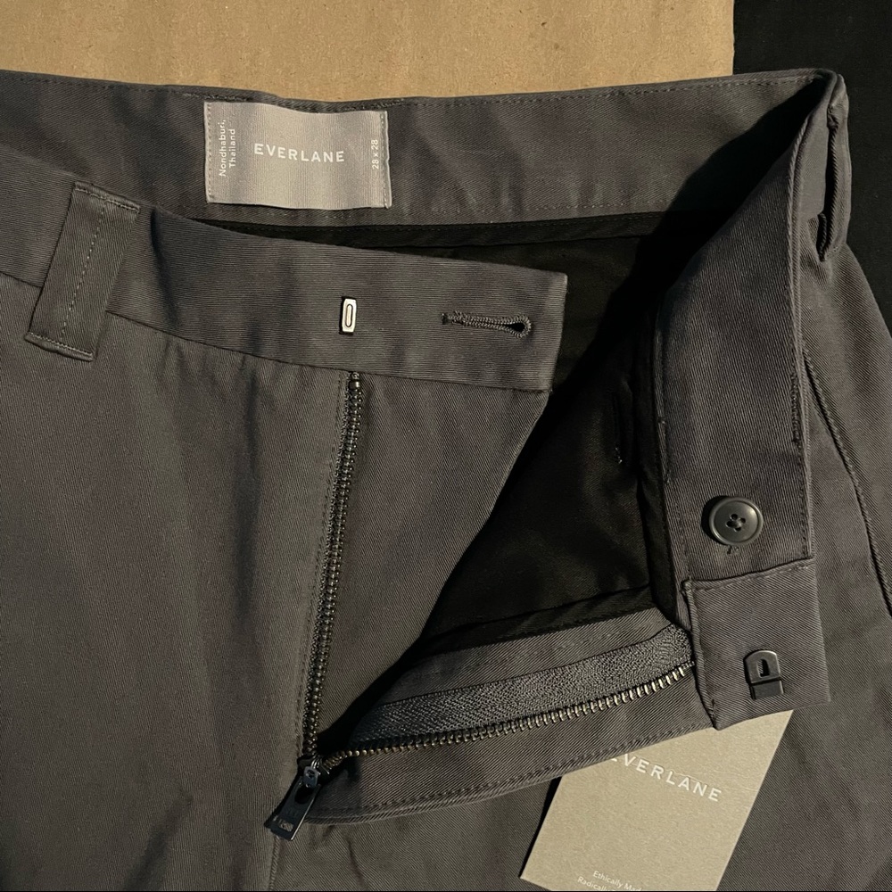 Everlane Modern Fit Performance Chino, Slate Grey, 28 x 28 - Picture 8 of 16